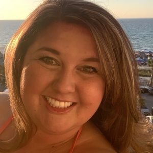 Meet your Posher, Brandi